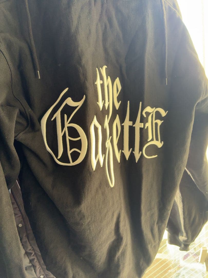 the GazettE バックプリント パーカー Amazon.co.jp: ガゼット the GazettE パーカー 初期 ロゴ刺繍