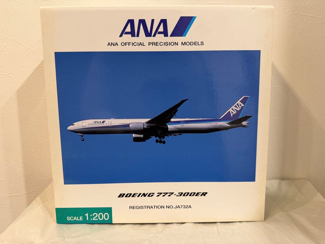 ANA Boeing 777-300ER 1:200モデルJA732A ANA Boeing 777-300ER 1:200モデルJA732A - メルカリ