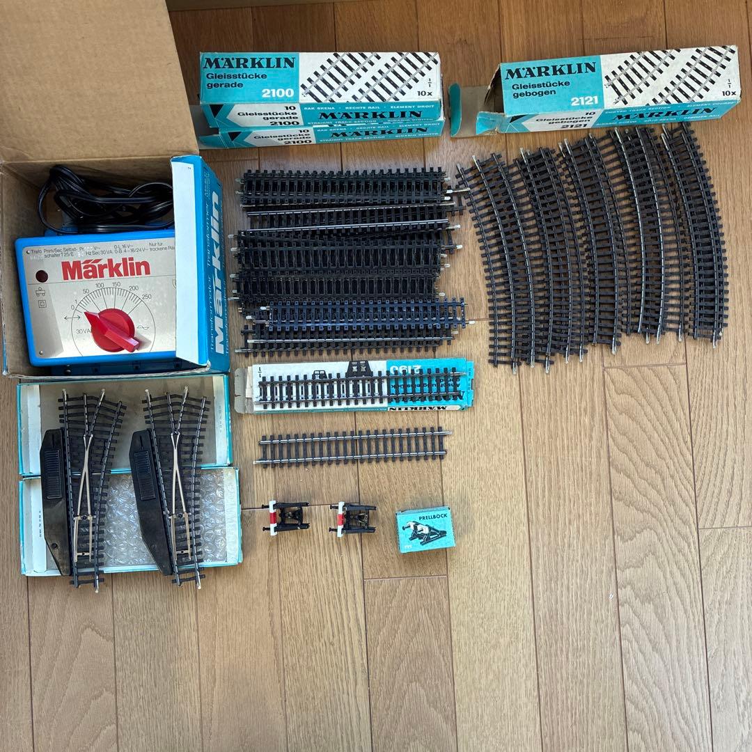 メルクリン HO 6620トランス + 引込線付きKトラックオーバルセット