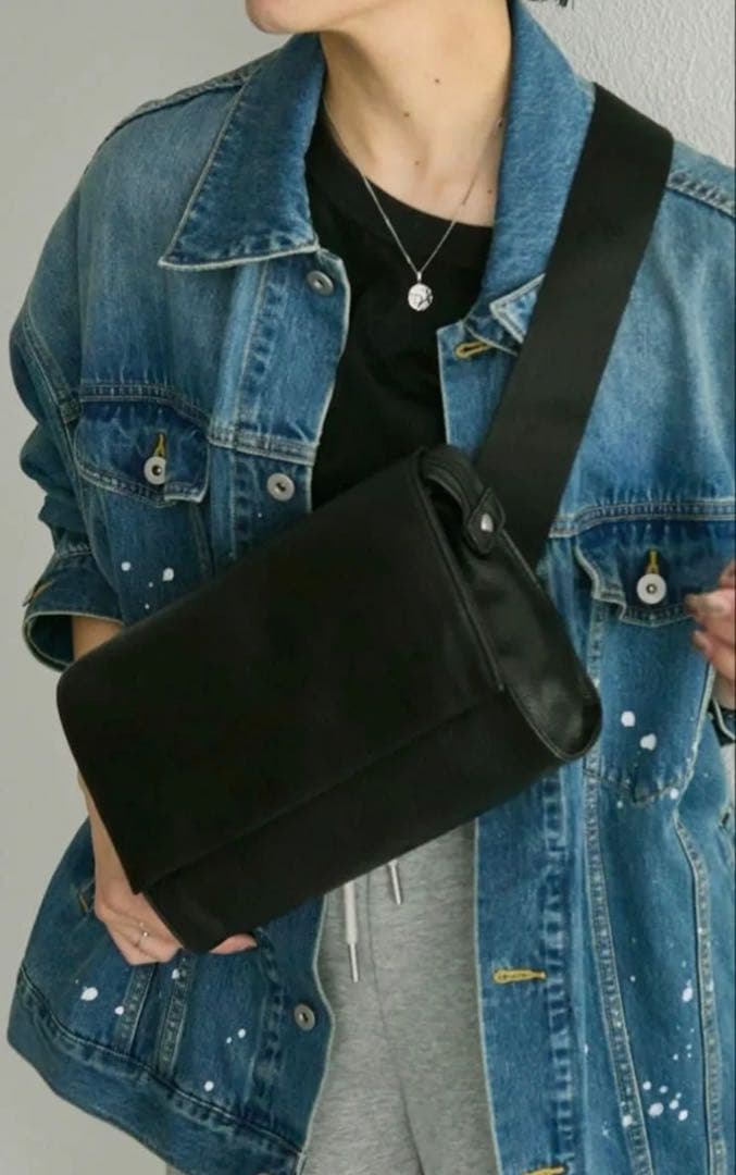 ear PAPILLONNERバック