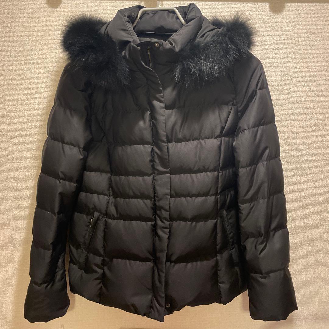 INDIVI ブラック ファー付きダウンジャケット INDIVI（インディヴィ） ダウンコート ダウンジャケット 「名品／撥水