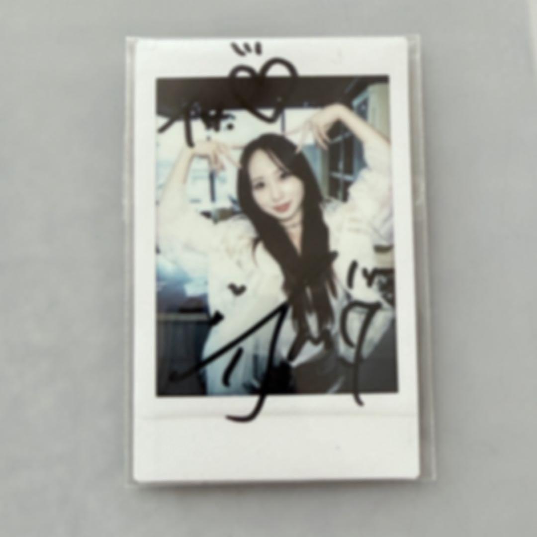 高橋朱里JURI Rocket Punch サイン入り チェキ ポラロイド - メルカリ