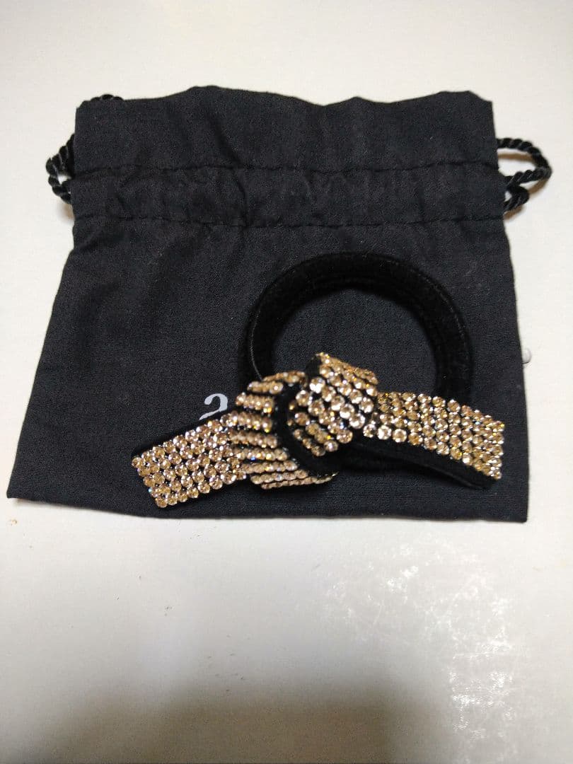 acca アッカ オードリードレスポニー シルバーゴールド 夏の陽射しに負けない！キラキラと輝くヘアゴム【ドレスポニー