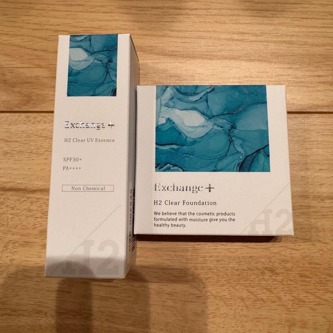 ストリ　ファンデーション、UVエッセンス