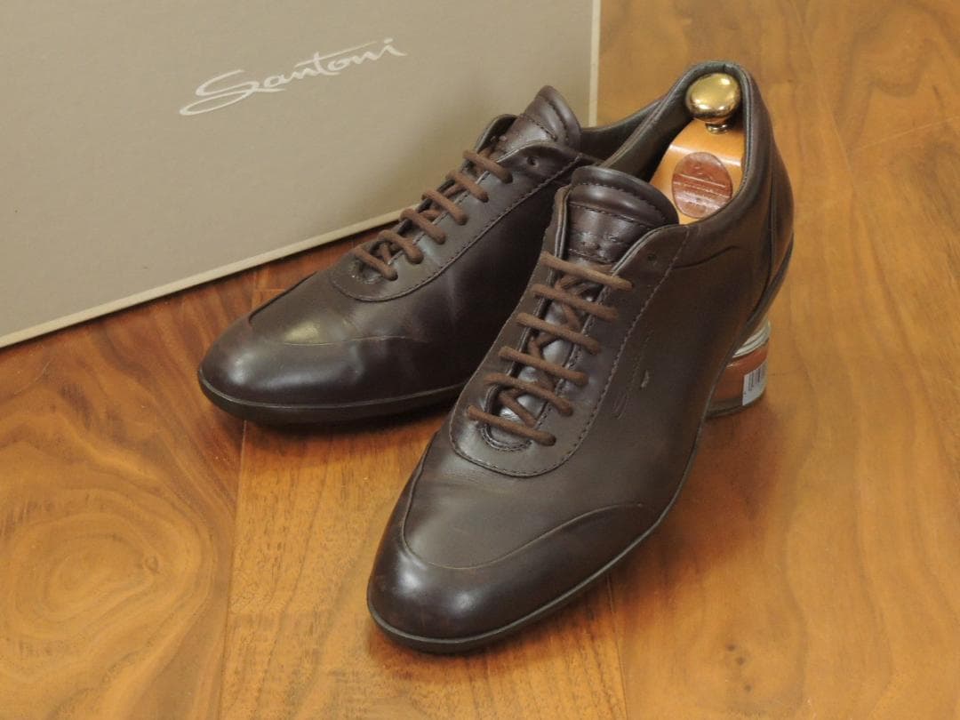 9万円 サントーニ　レザースニーカー　6.5　JP25　一番売れている超定番
