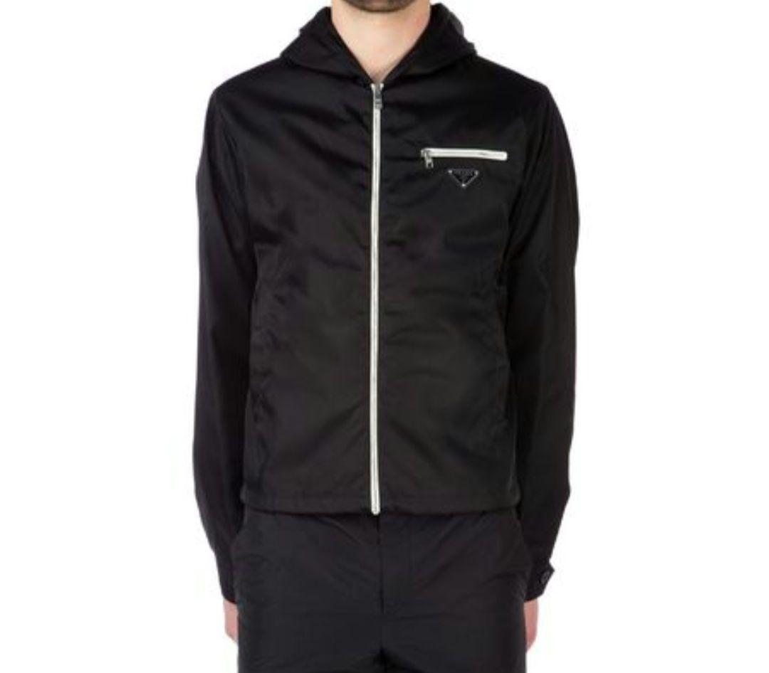 PRADA ナイロンジャケット 三角ロゴ PRADA - 極美品✨プラダ 2022 ジャケット ナイロン 三角ロゴ 黒