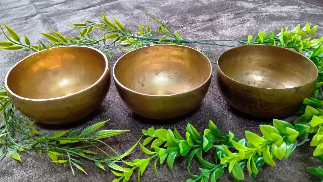 シンギングボウルボウル 3個セット パタンシンギングボウルセットを購入：ネパールの高級ハンドメイド