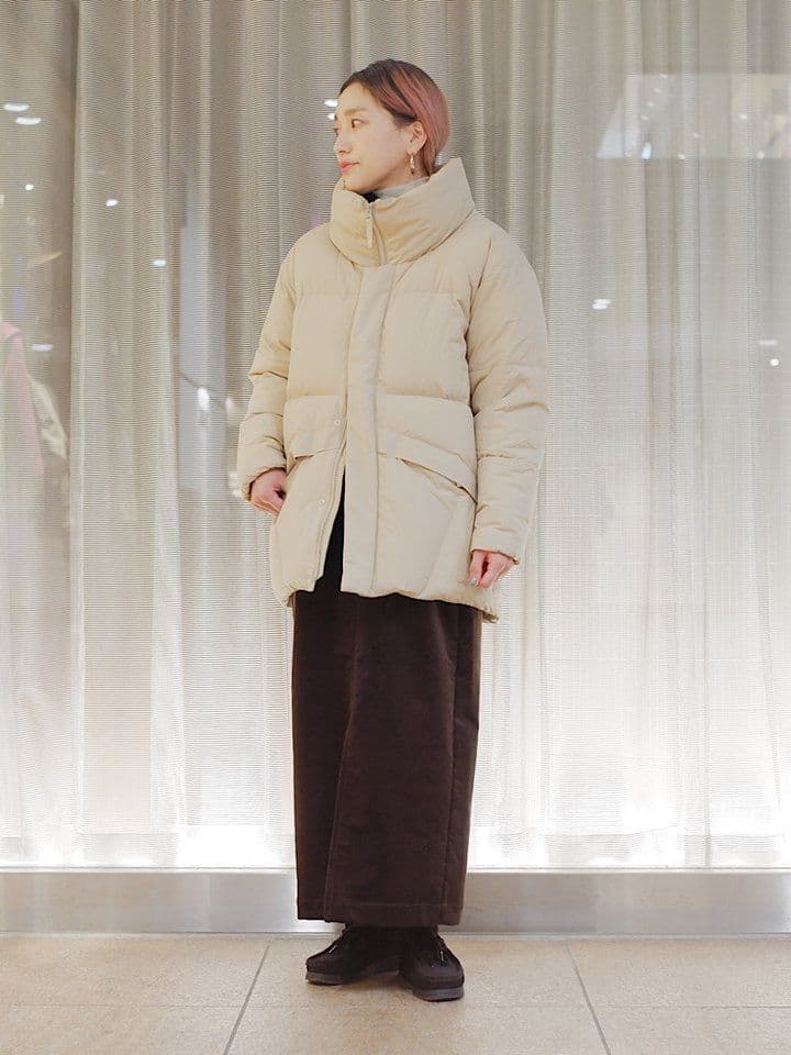 美品 Marmot SHIPS別注ハイネックダウンジャケットM ゆったり手洗い可