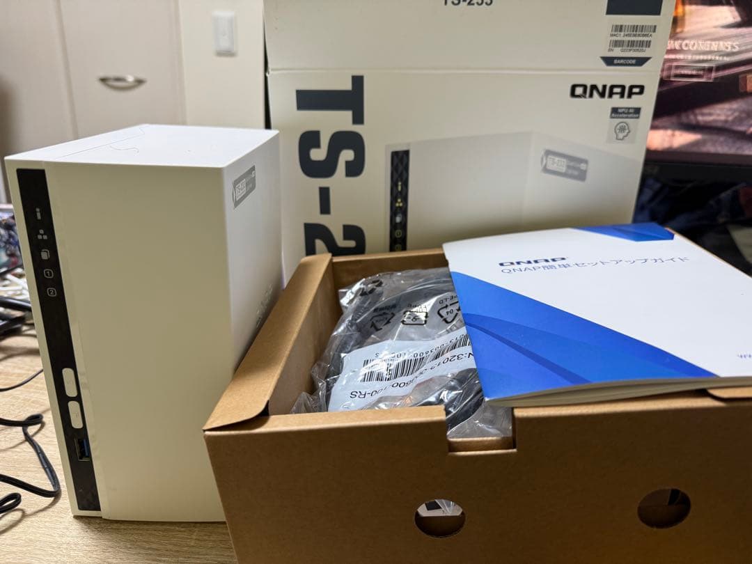 外付けハードディスク・ドライブ QNAP TS-233 NAS 2GB RAM