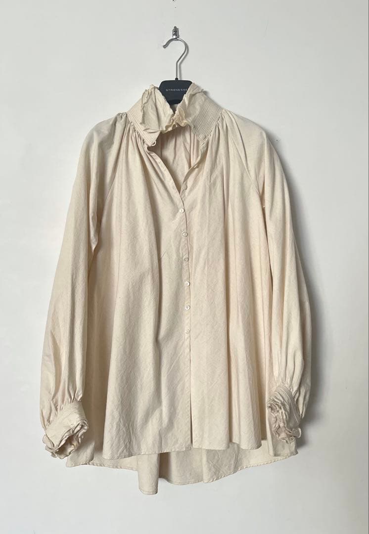 yunahica ユナヒカ　フリルブラウス　綿麻　サイズ2 白いシャツをめぐる旅。2019 - ほぼ日刊イトイ新聞