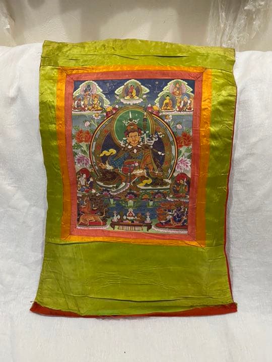 チベット　タンカ　グルリンポチエの仏画