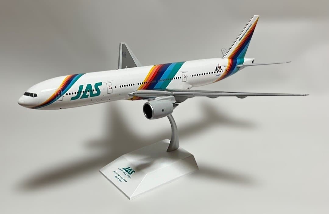 航空機・ヘリコプター JAS B777-200 JA007D Amazon.co.jp: JAS 777-200 JA007D レインボーセブン 1/400 モデル