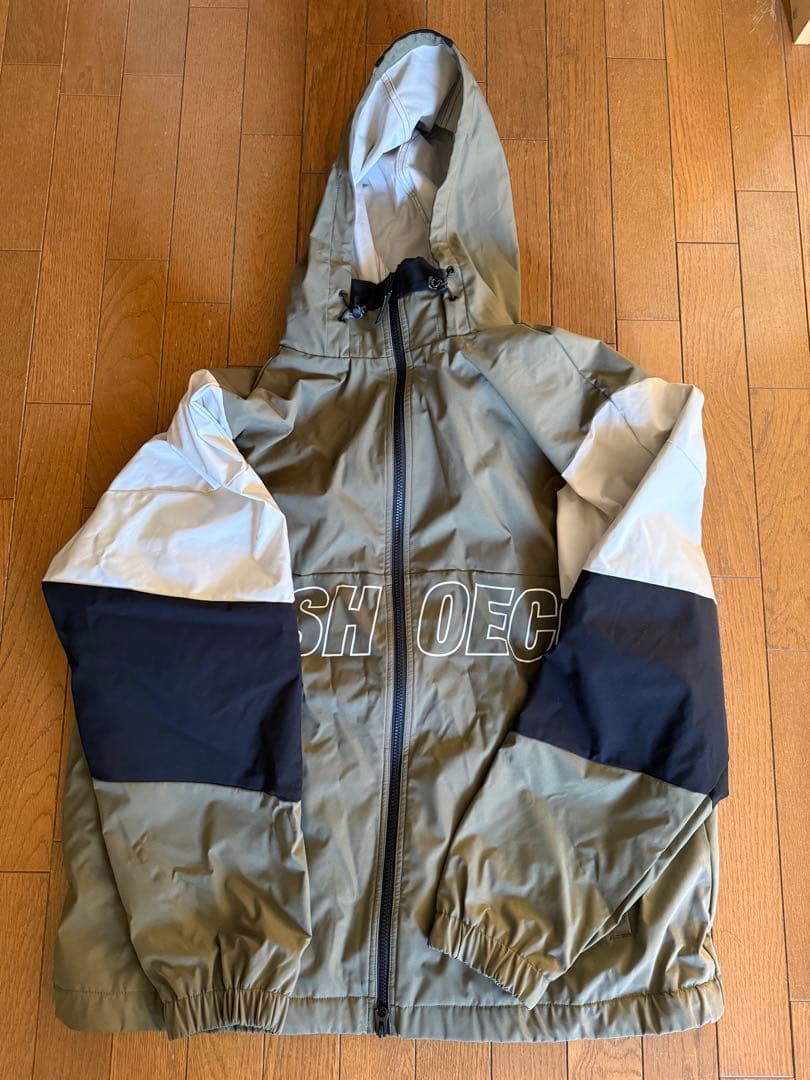 スノーボードウェア　カーキ　DC 上下セットL DC SHOES（ディーシーシューズ） スノーボードウェア メンズ