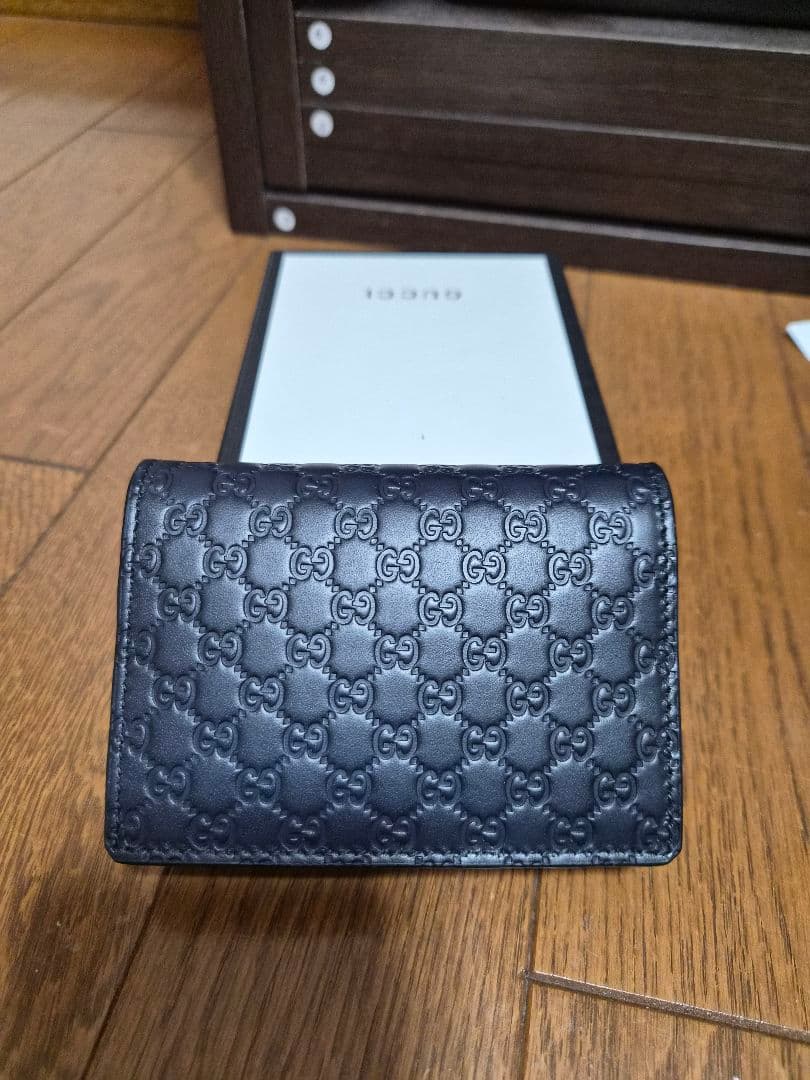 GUCCI コンパクトウォレット　パース