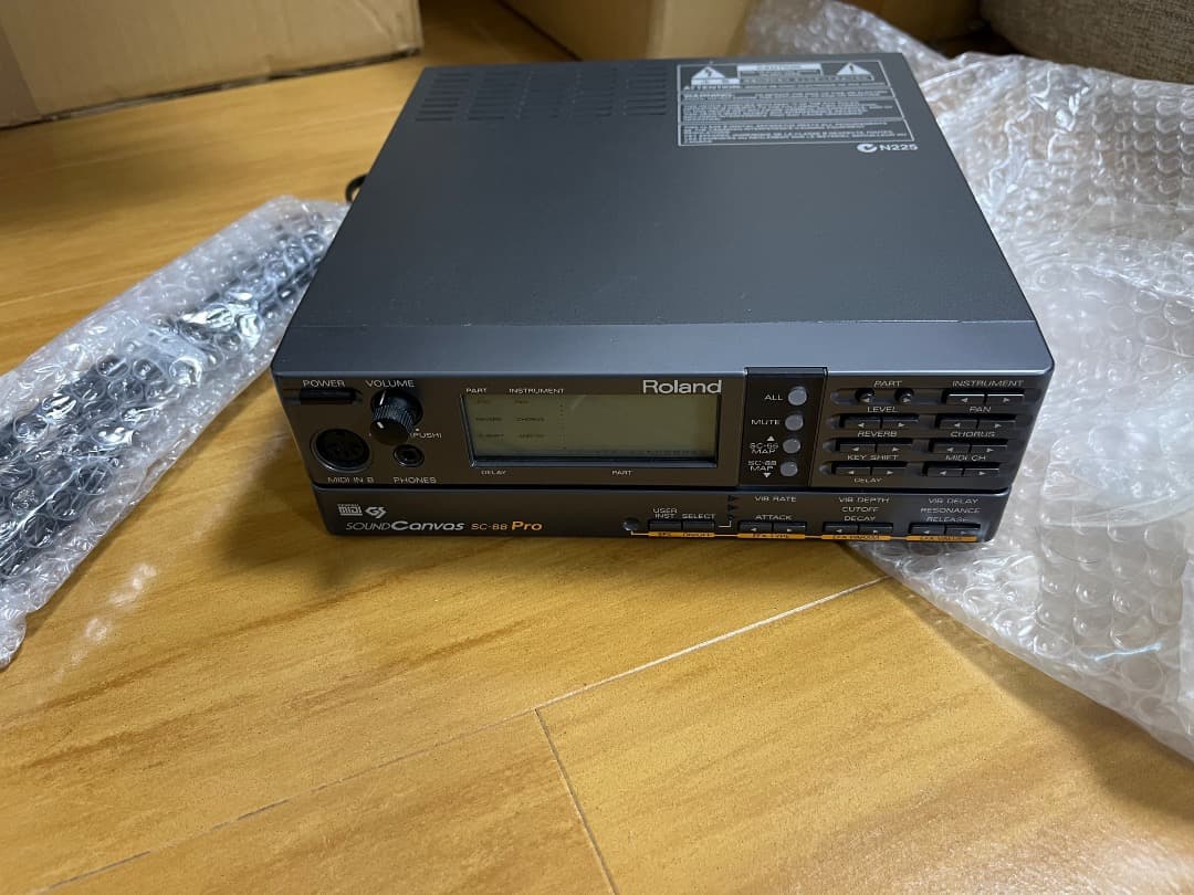 Roland SC-88Pro MIDI音源モジュール なつかし楽器道場'96年 音源モジュール「Roland SC-88 Pro」- e楽器屋.com