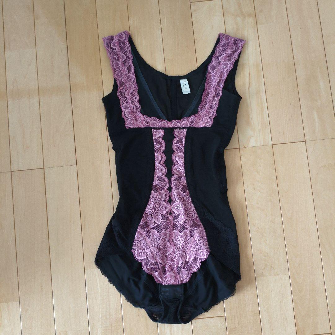 グラントイーワンズ、補正下着、レース装飾 ボディスーツ 70M