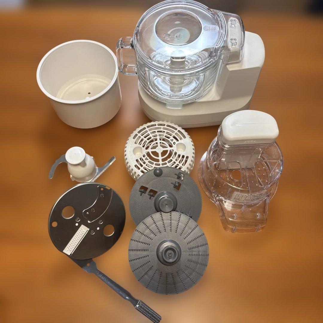 Panasonic フードプロセッサー　MK-K82-W　1台7役