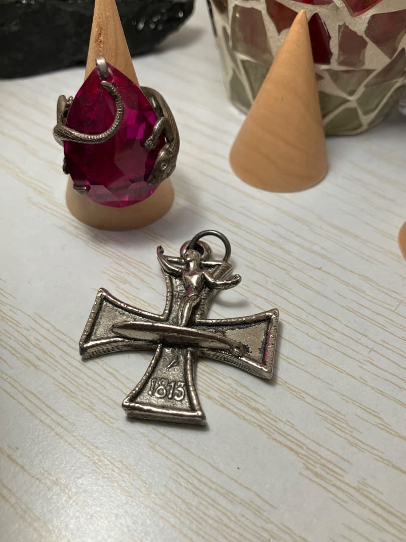 ヴィンテージ 鉄十字 ドイツ 反逆のアイコン IRON CROSS ペンダント 楽天市場】ドイツ 鉄十字 アクセサリーの通販