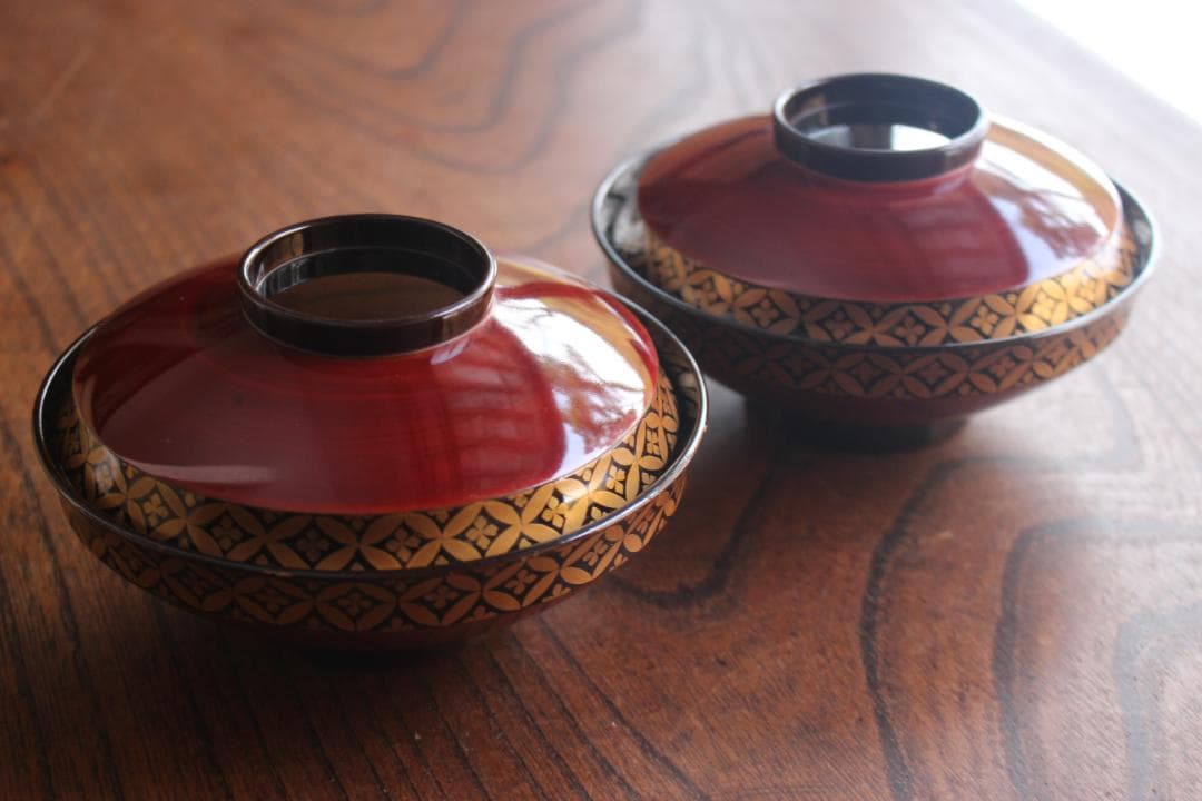 小傷有！極上溜塗に優美な七宝蒔絵の映えるお椀2点（検輪島塗懐石椀蒔絵椀 伝統工芸 輪島塗 小二段重「溜塗～四君子蒔絵」 【101】 弁当箱