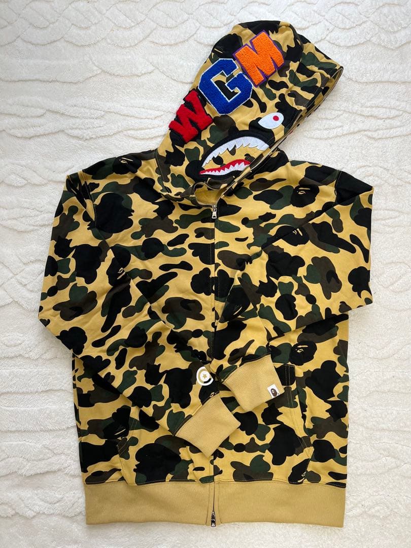 1*号様 A Bathing Ape カモフラージュ シャークフードパーカー