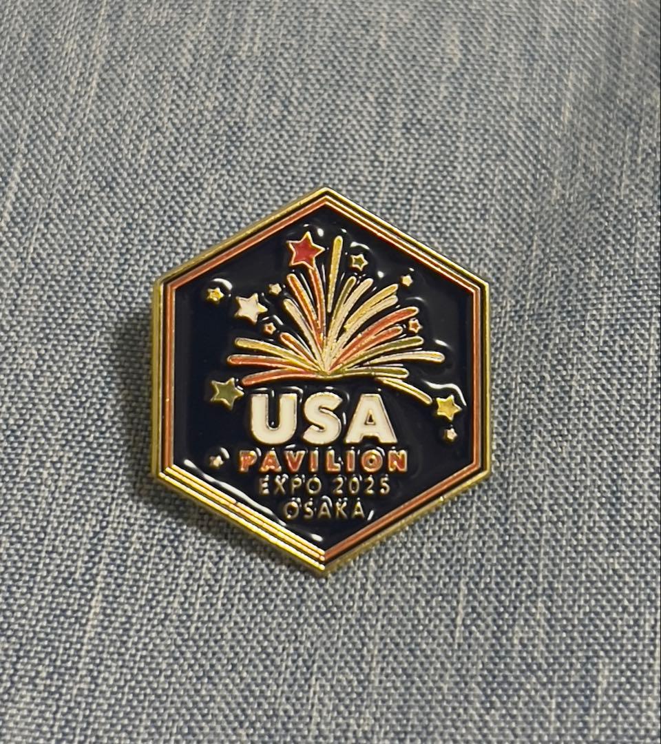 USA Pavilion Expo 2025 ピンバッジ 非売品】大阪関西万博2025 USA Pavilion アメリカ館 ピンバッジ - メルカリ