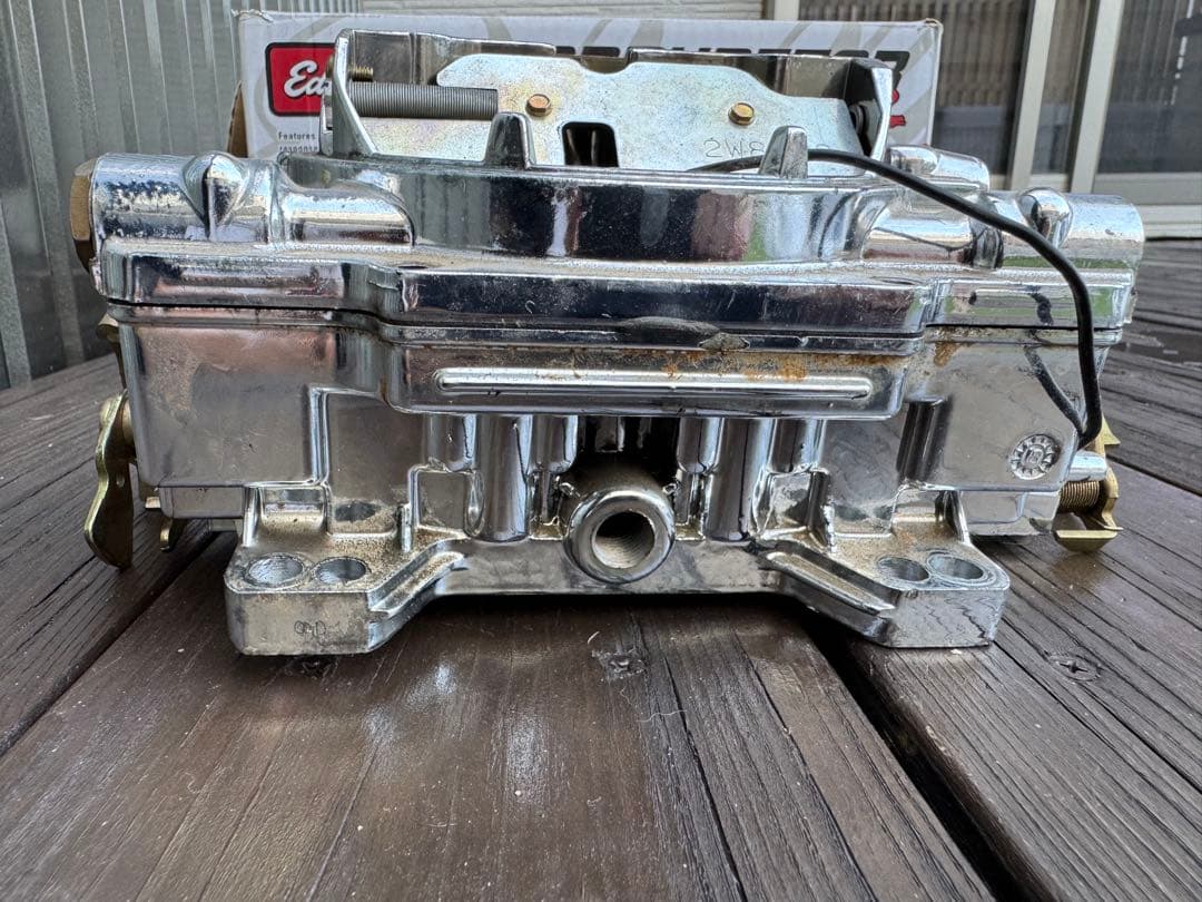 ジャンクEdelbrock AVS2 650fcm OHキット付き - メルカリ