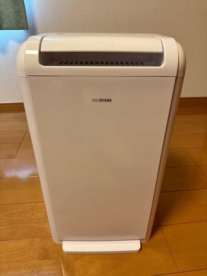 アイリスオーヤマ　IJD-K80-W 衣類乾燥機　20畳 除湿器 8L ホワイト アイリスオーヤマ 除湿機 サーキュレーター衣類乾燥除湿機 デシカント