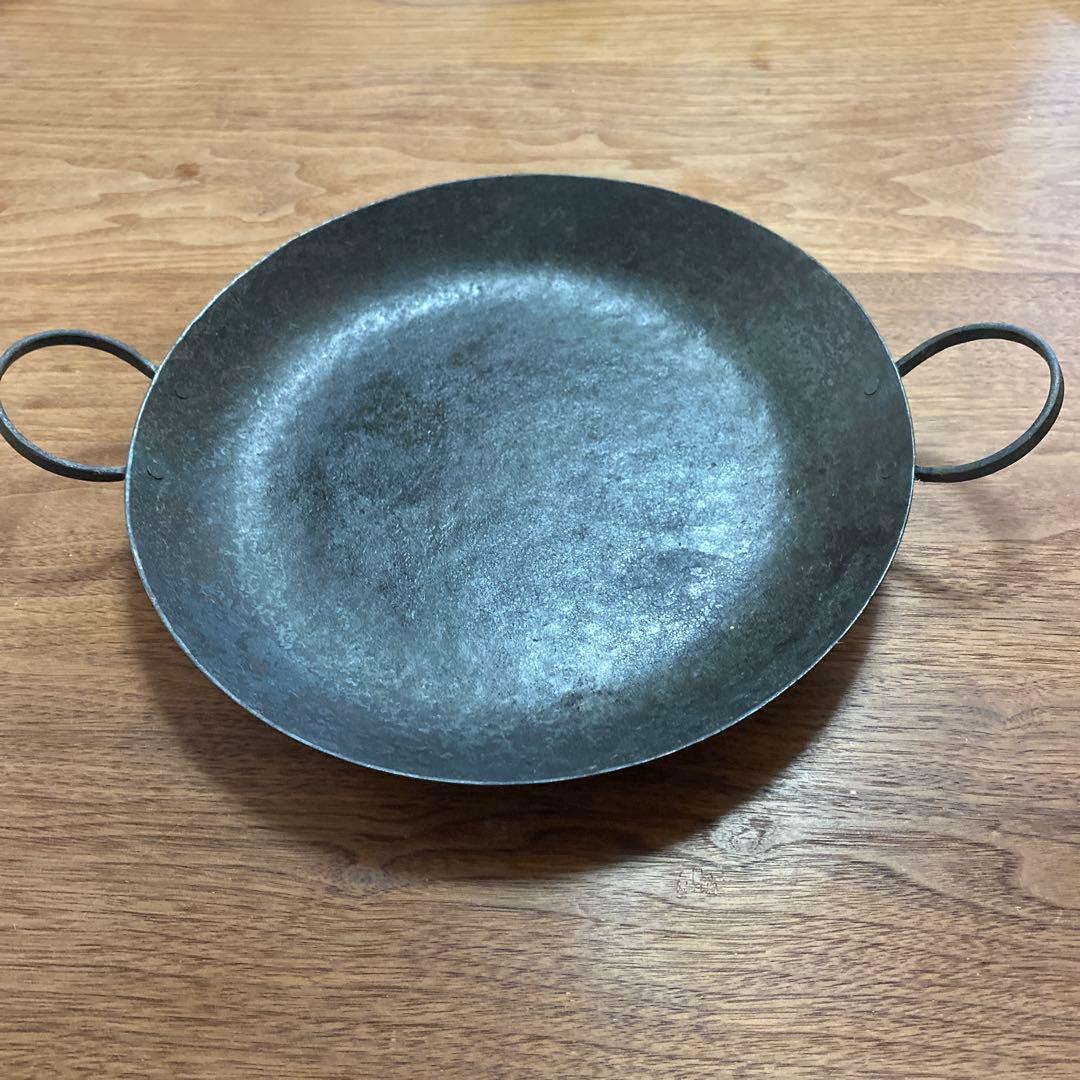 成田理俊　鉄製両手フライパン27㎝