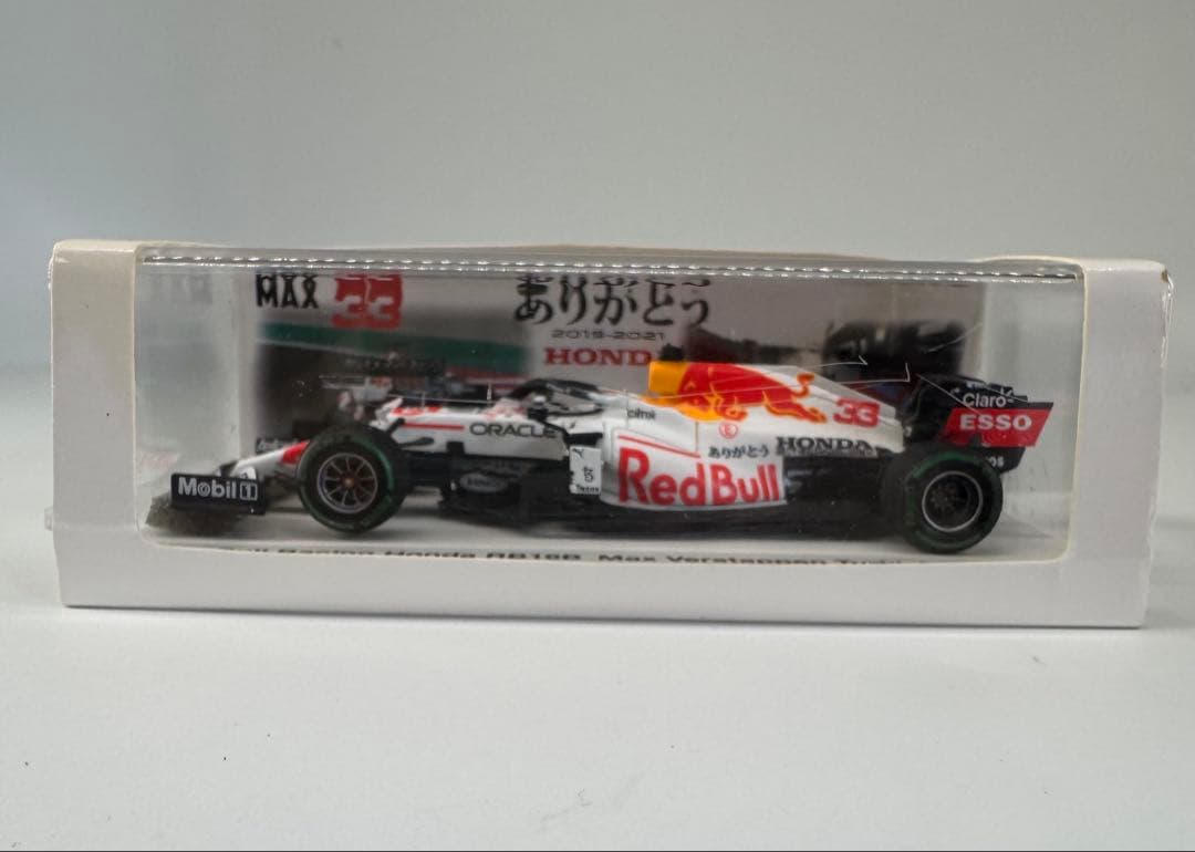 HONDA Red Bull Racing F1カー2021ありがとうカラー
