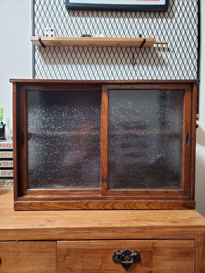 ダイヤガラス引戸棚　昭和レトロ