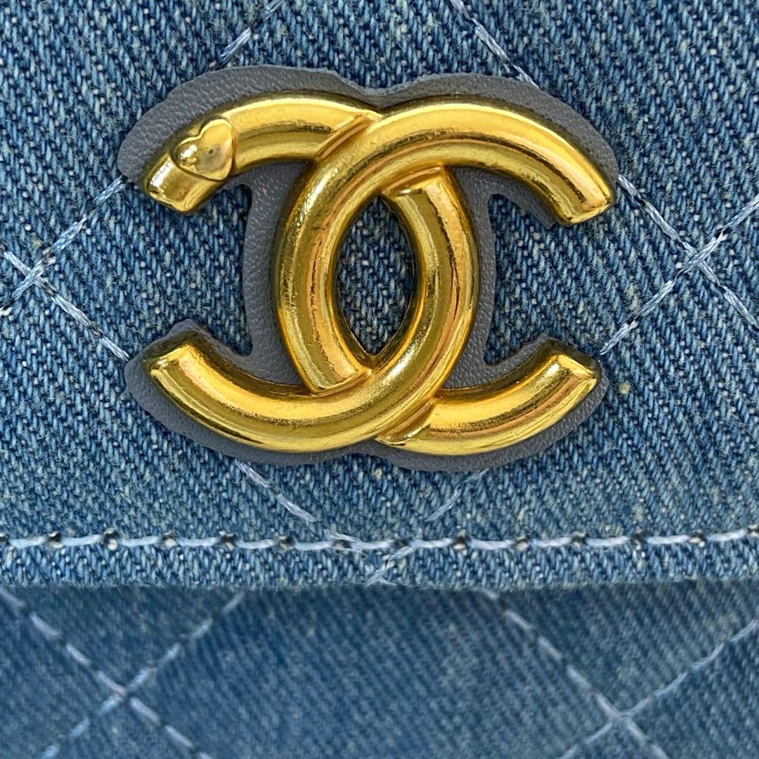 新品！ シャネル CHANEL ノベルティ ミニショルダーバッグ デニム