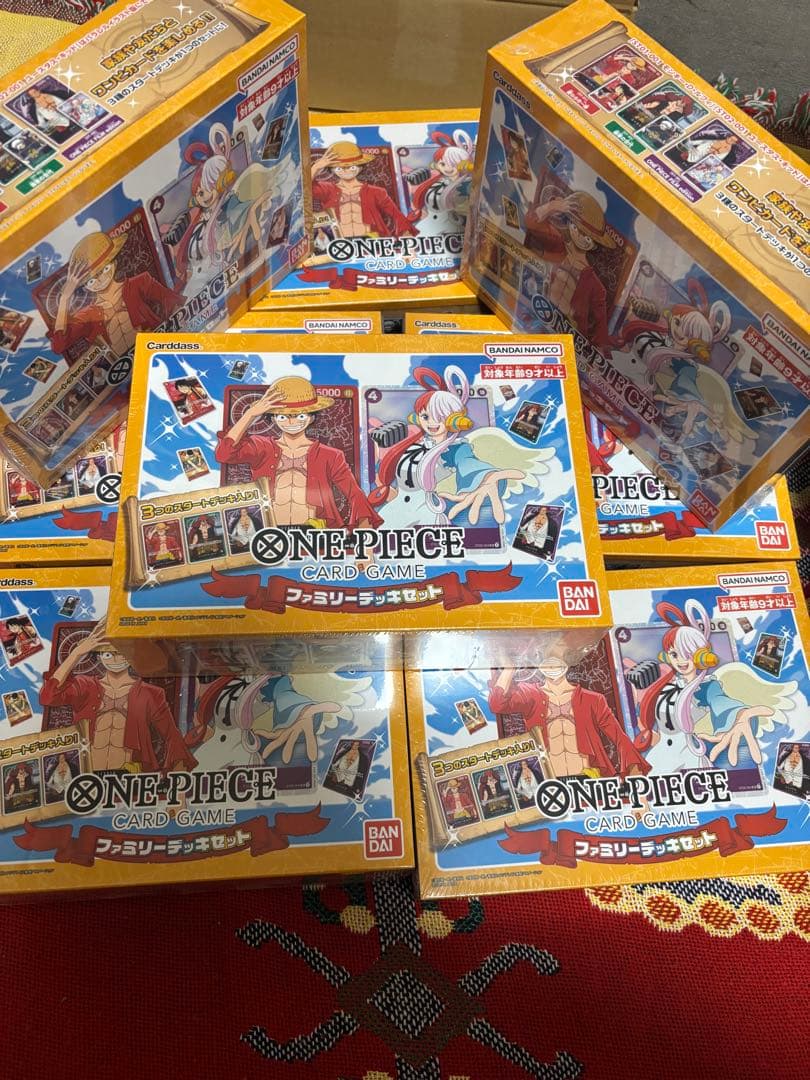 【新品未開封】ワンピースカードゲーム ファミリーデッキ8個セット Amazon.co.jp: バンダイ (BANDAI) ONE PIECEカードゲーム ファミリー