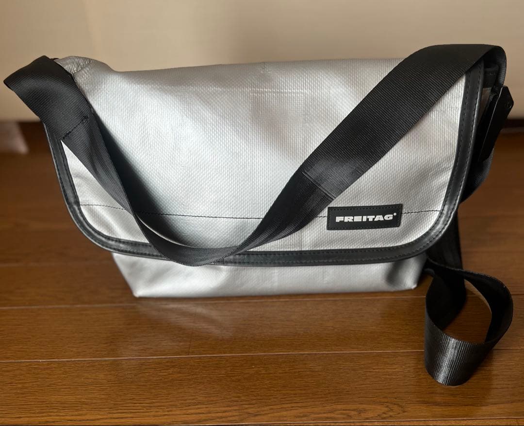 FREITAG フライターグSURFSIDE6 シルバー無地