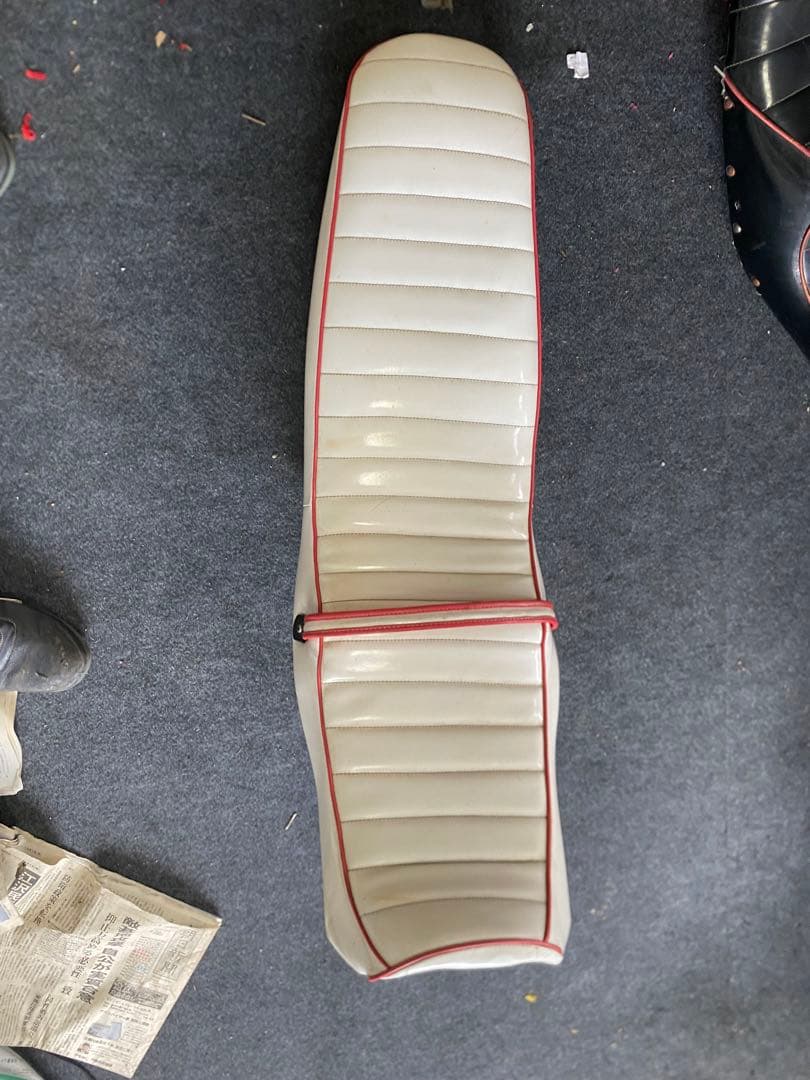 xjr400 4HM 3段シート