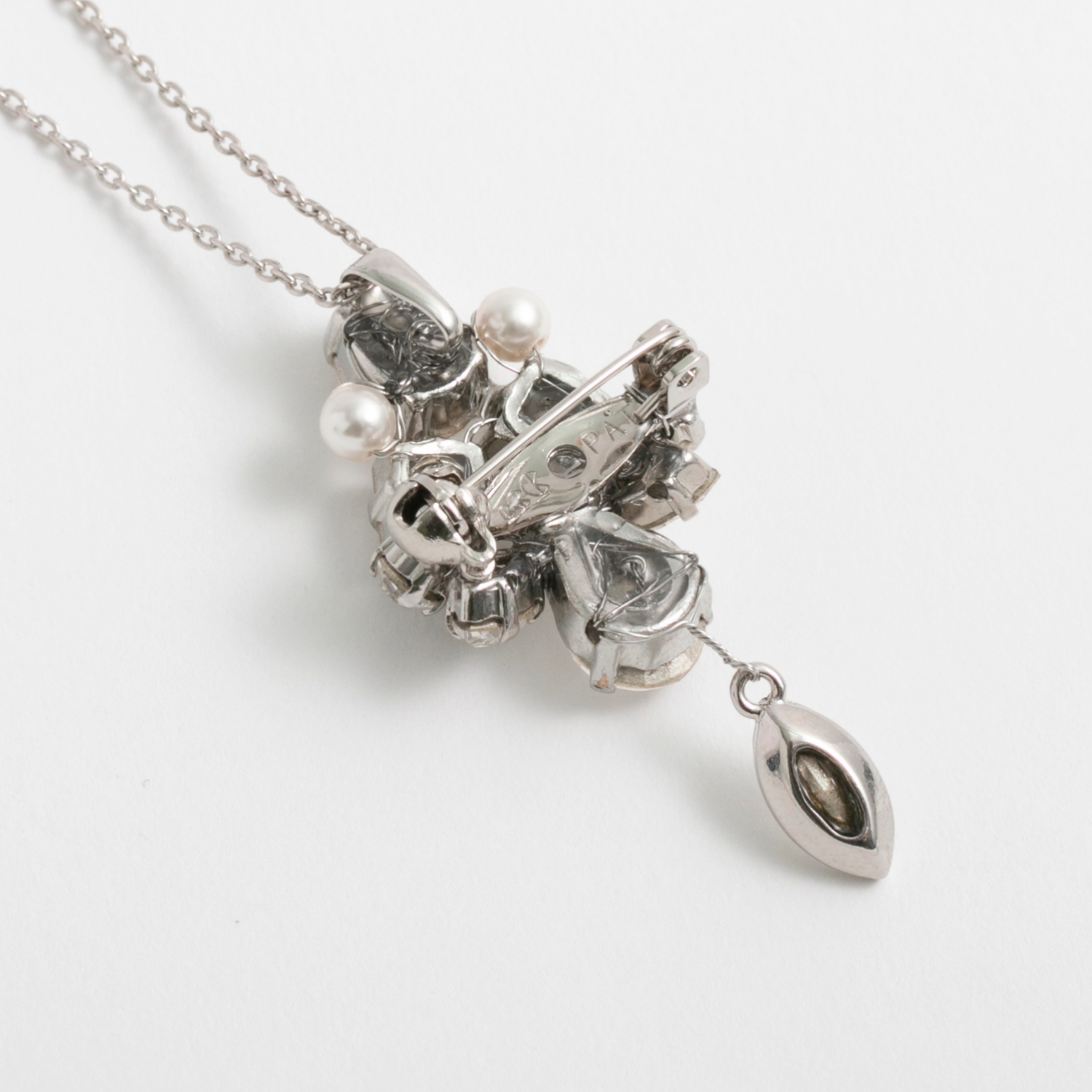 laneii/しずくブローチ/ネックレス -クリスタルの輝きで華やかな印象に