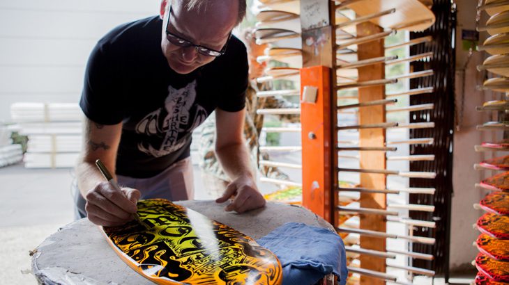 ドッグタウンの「ジム・ミューア」のサイン入りデッキ75本限定販売